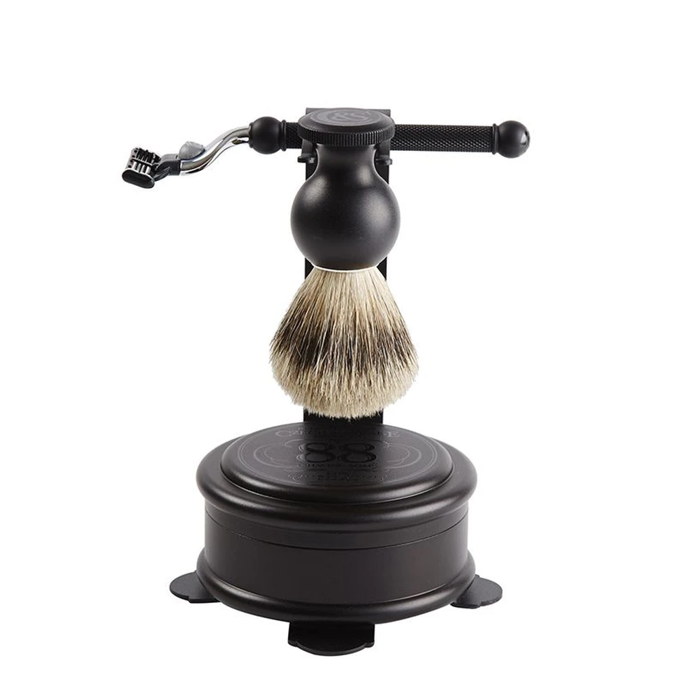 N. 88 Shaving Set and Stand