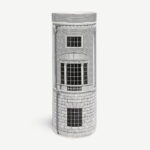NEL MENTRE CANDELA PROFUMATA TORRE ARCHITETTURA FRAGRANZA IMMAGINAZIONE