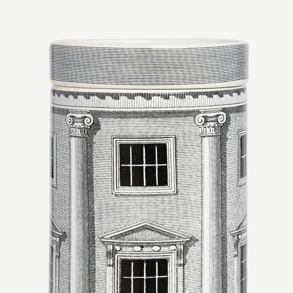 NEL MENTRE CANDELA PROFUMATA TORRE ARCHITETTURA FRAGRANZA IMMAGINAZIONE