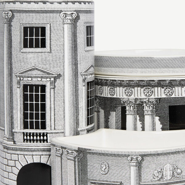 NEL MENTRE CANDELA PROFUMATA TRITTICO ARCHITETTURA FRAGRANZA IMMAGINAZIONE